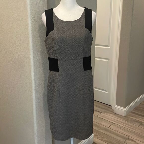 DKNY MIDI Basic Sleeveless Dress - Picture 1 of 5